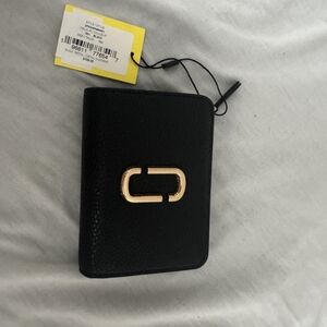 Marc Jacobs Black Pebble Zip Wallet with Gold-Tone Logo